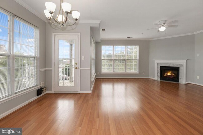 Building Photo - 2480 Angeline Dr
