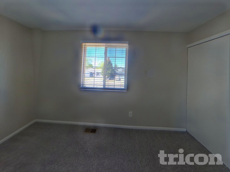 Building Photo - 308 N 46th Ave