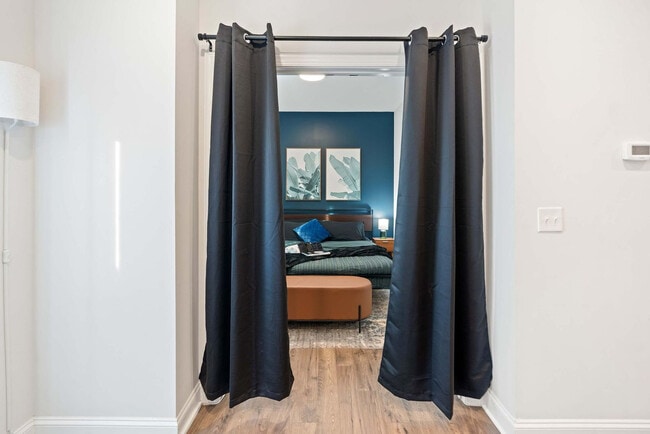 Building Photo - 1010 Falling Rock Pl