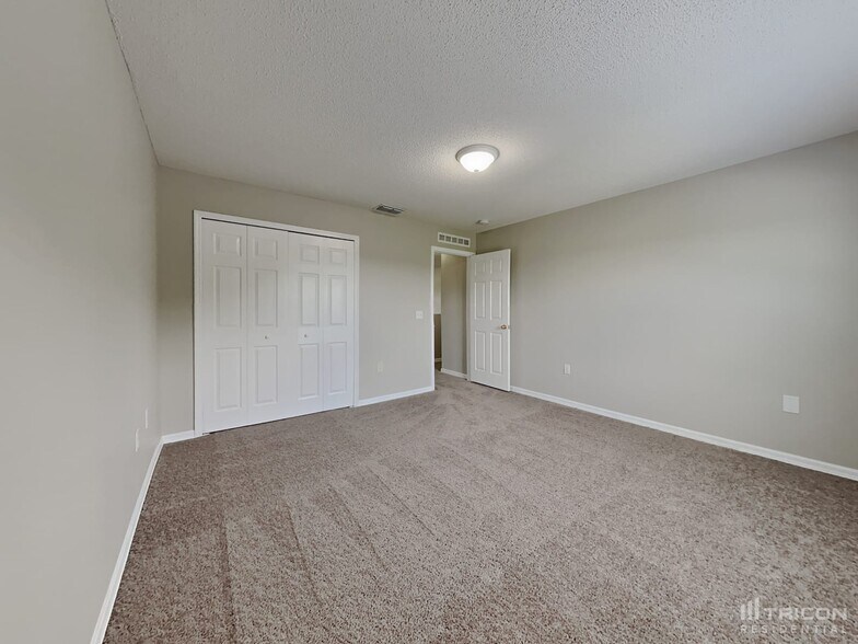 Building Photo - 1083 Ronlin St