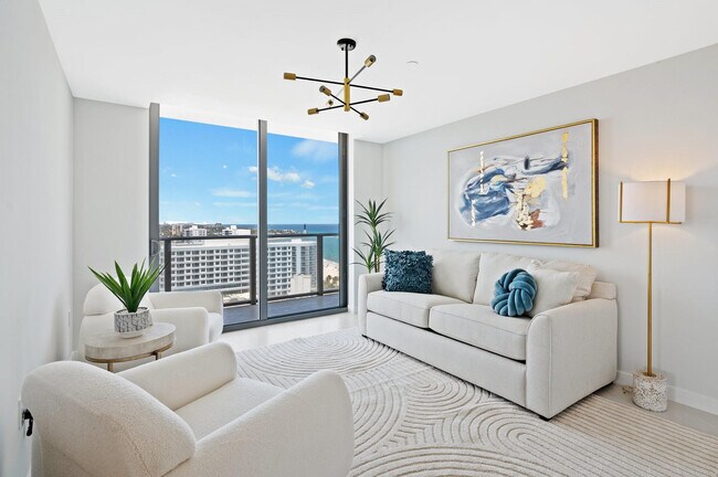 Building Photo - 1116 N Ocean Blvd