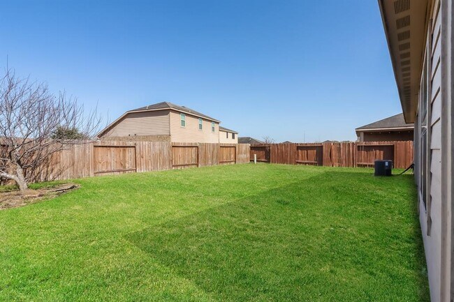 Building Photo - 7119 Glenridge