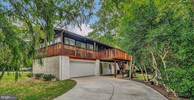 Building Photo - 10112 Pasture Gate Ln