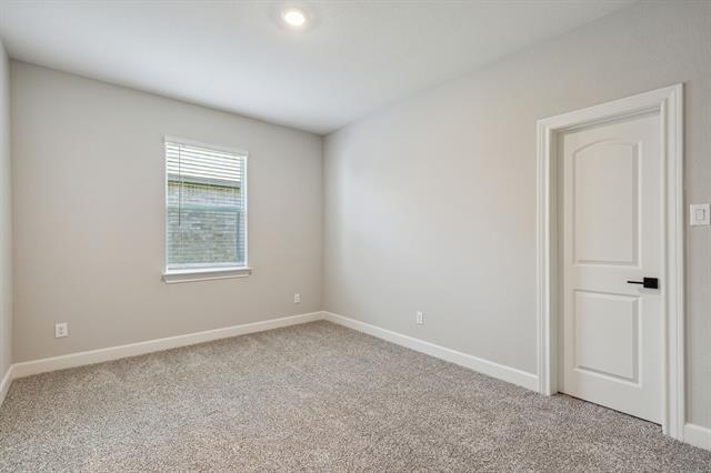 Building Photo - 609 Harbor Oaks Dr
