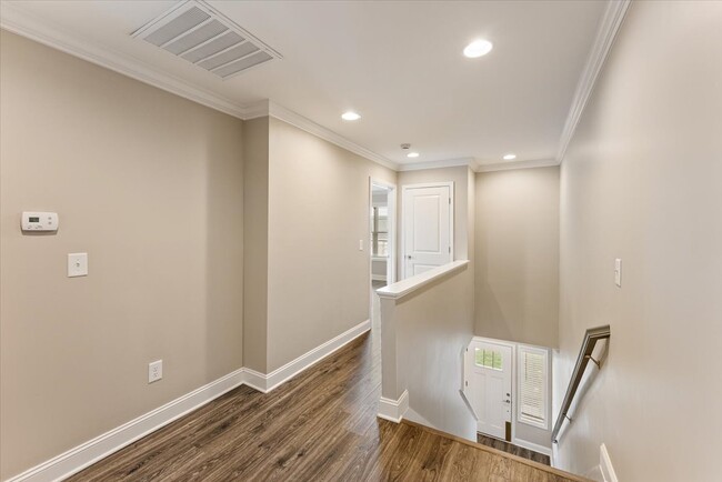 Building Photo - 7031 Hidden Ridge Wy