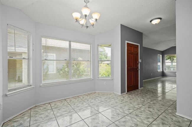 Building Photo - 8133 Tockington Way