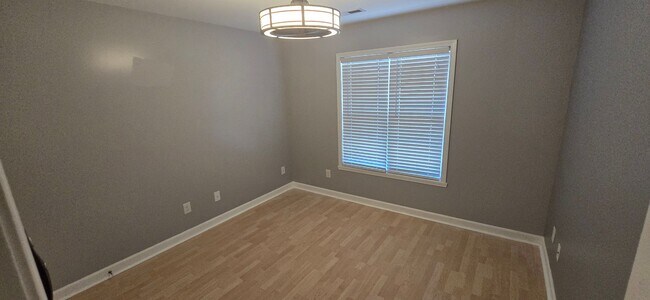 Building Photo - One Level Ranch