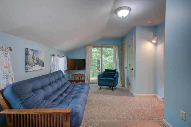 Building Photo - 400 Rolling Ridge Rd