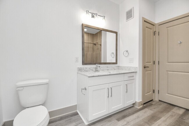 Building Photo - 2020 Grandway Dr