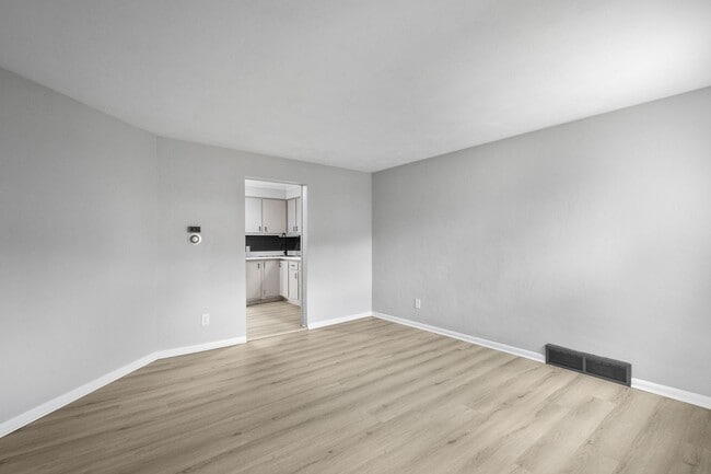 Building Photo - Cozy 3 bedroom home in Penn Hills availabl...