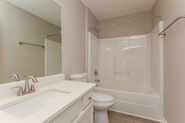 Building Photo - 2561 Jordan Ridge Dr