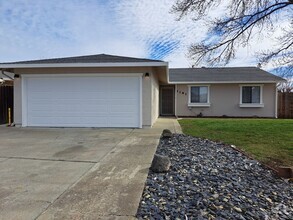 Building Photo - Close to Travis Air Force Base - New Renov...