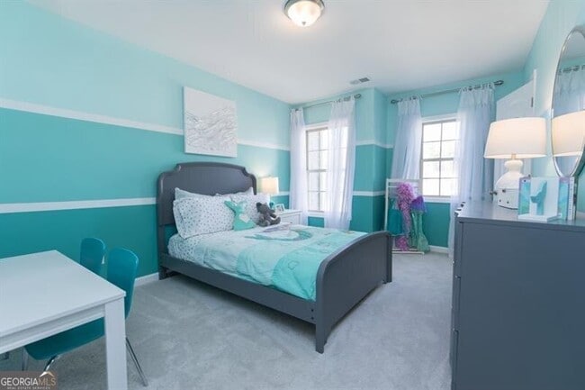 Building Photo - 1626 Lansing Bluff Walk