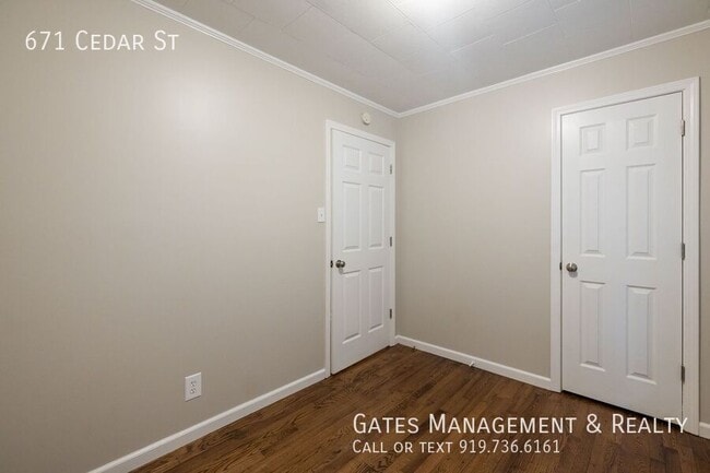 Building Photo - 671 Cedar St