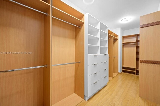 Building Photo - 20201 E Country Club Dr