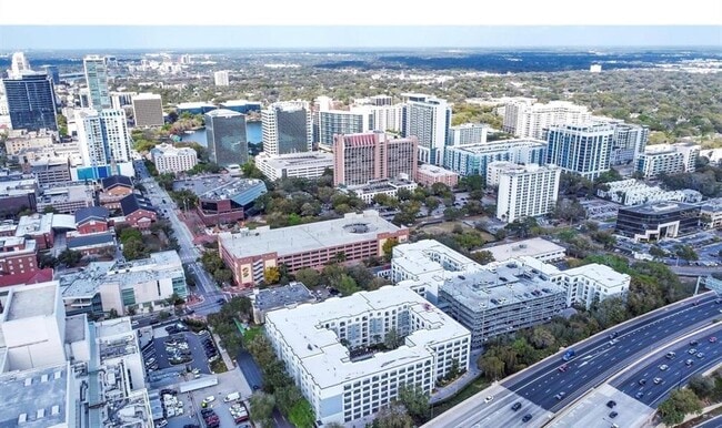 Building Photo - 204 E South St