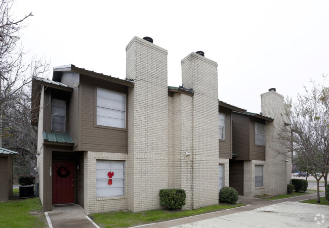 Building Photo - Athens Townhomes