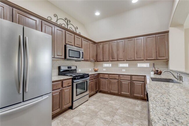 Building Photo - 3675 Rosalina Loop