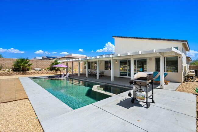 Building Photo - 12613 Sylvanus Dr