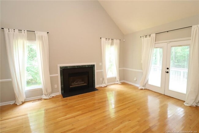 Building Photo - 109 Candy Apple Ct