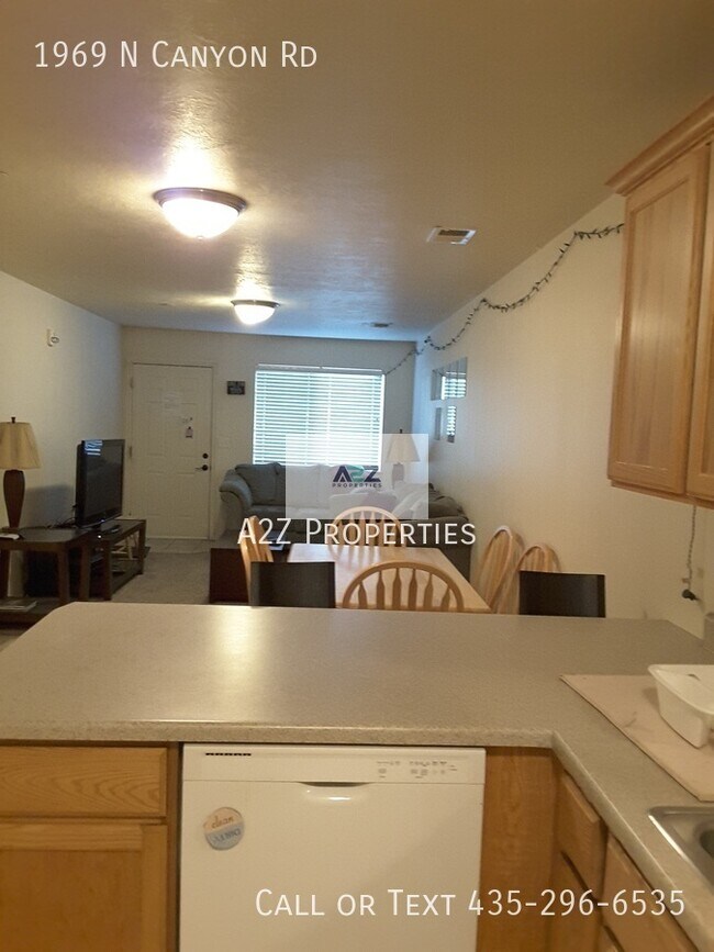 Building Photo - 1969 N Canyon Rd