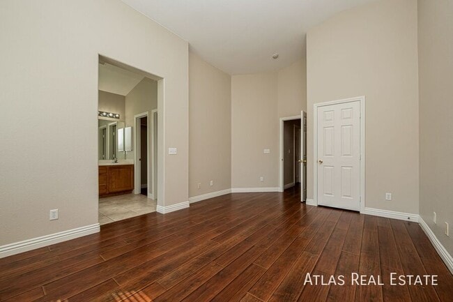 Building Photo - 6432 Casamar St