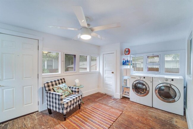 Building Photo - 501 W 41st St