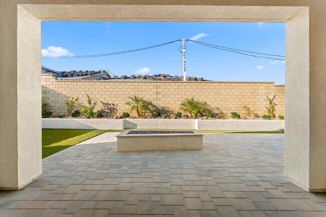 Building Photo - 73774 Mojave Desert Dr