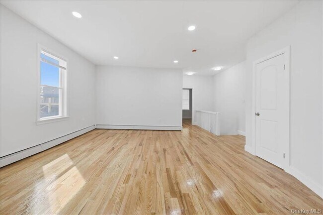 Building Photo - 1624 Seddon St