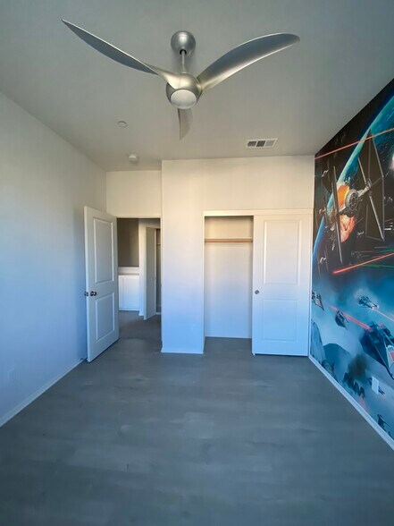 2nd room unfurninshed - 1266 Santa Victoria Rd