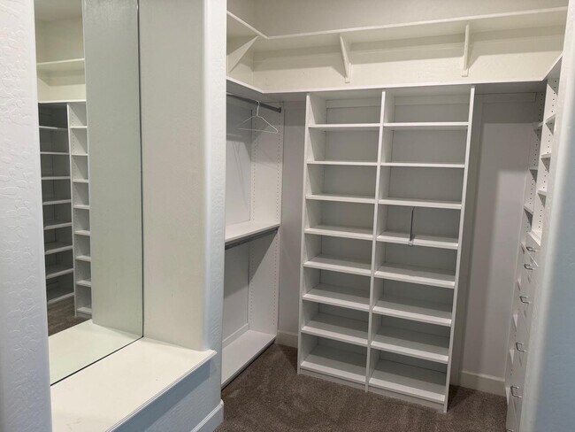 Building Photo - 25718 N 20th Ave