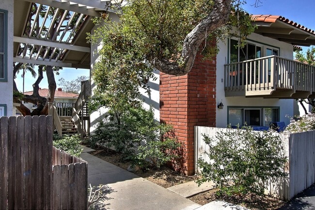 Building Photo - Spanish charmer in Upper East.... Santa Barbara!