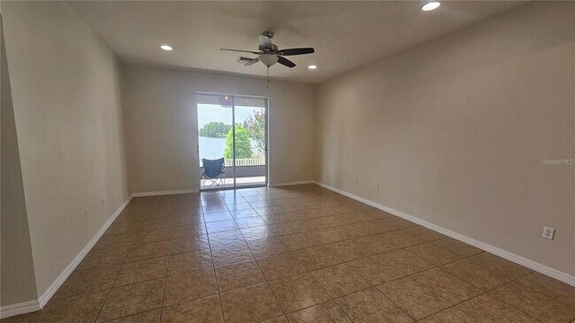 Building Photo - 2528 Ladoga Dr