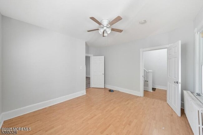 Building Photo - 479 Line Rd