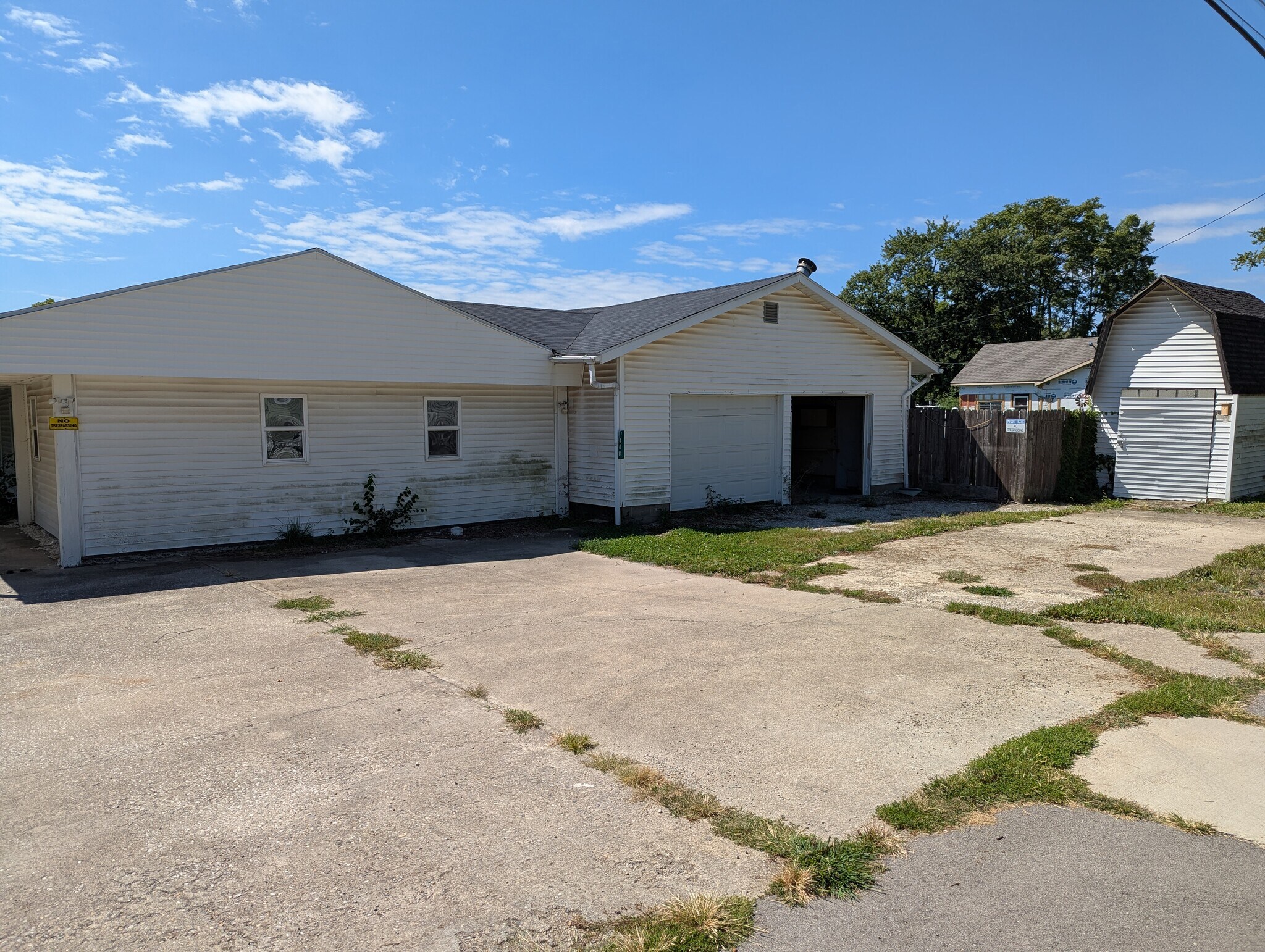 Building Photo - 1408 Holland St