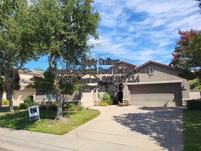 Building Photo - 1201 Souza Way