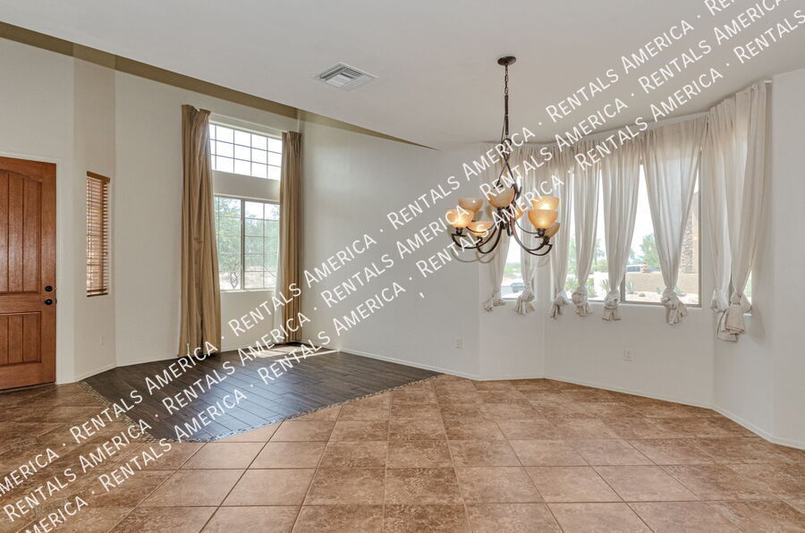 Building Photo - 89 E Brearley Dr