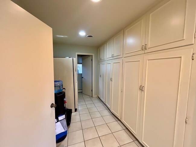 Building Photo - Gorgeous 4 bed 5 bath Luxury rental in Cherry Hills Village!