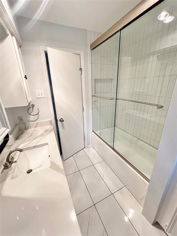 Building Photo - 411 High Brook Dr