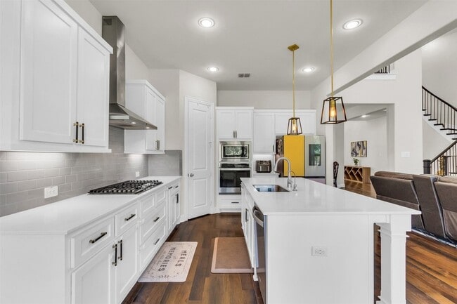 Building Photo - 3511 Solaro Ln