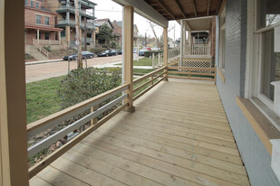 Building Photo - 523 Jeanette St