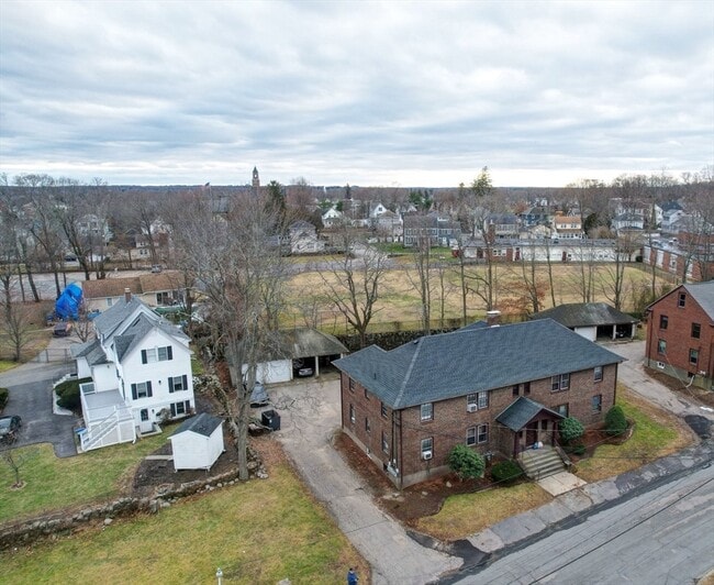 Building Photo - 22 Weston Ave