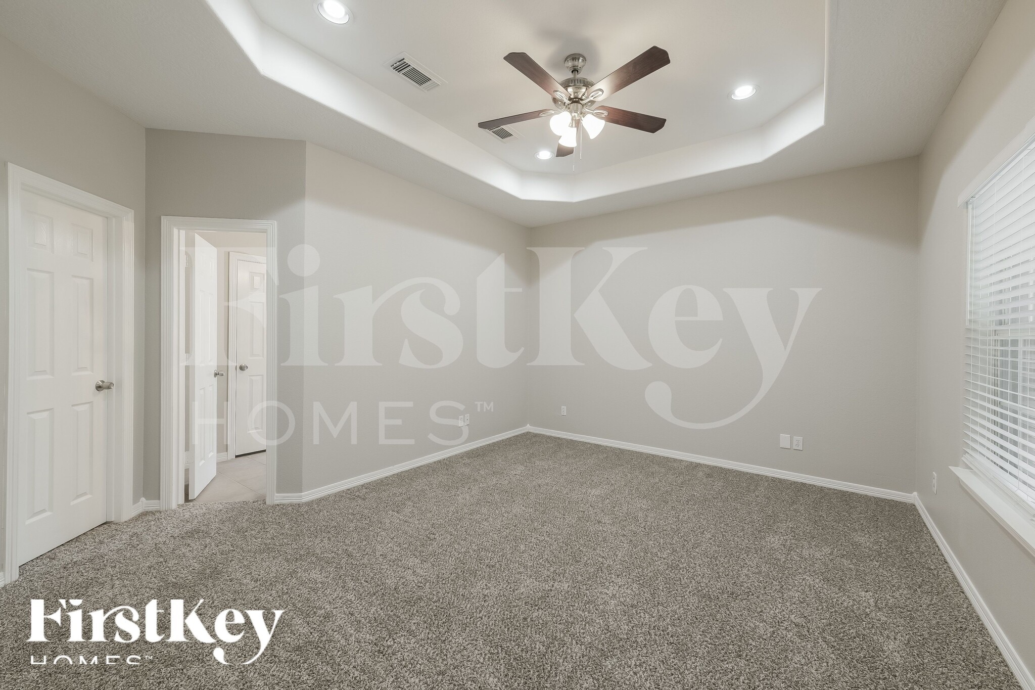 Building Photo - 295 Cypress Dr