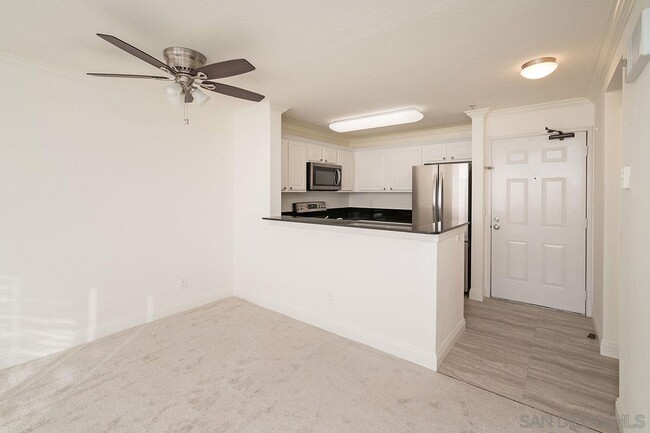 Building Photo - 3550 Lebon Dr