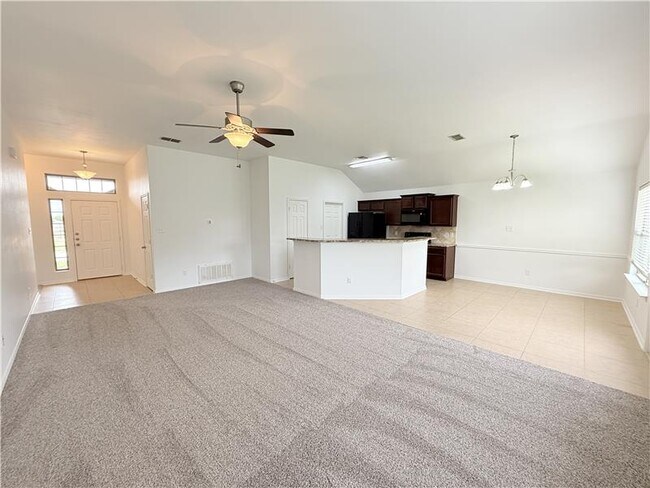 Building Photo - 531 Parkfield Ln