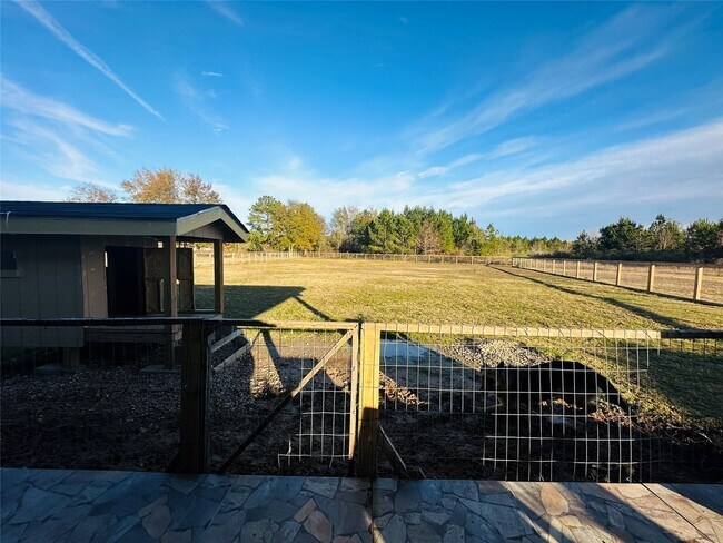 Building Photo - 844 Rd 5109