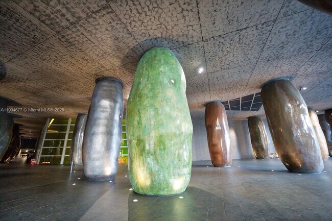 Building Photo - 465 Brickell Ave