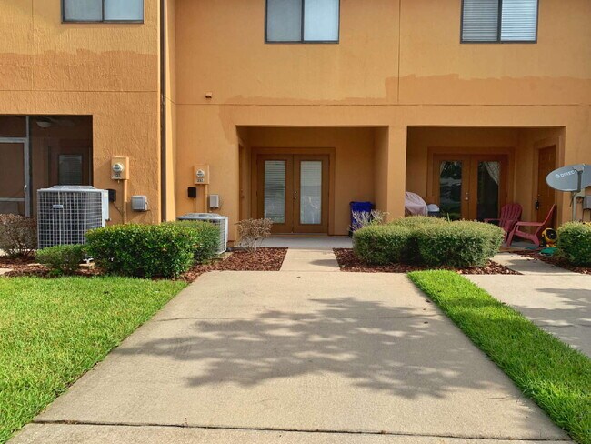 Building Photo - Paloma 2BR/2.5BA Townhome!