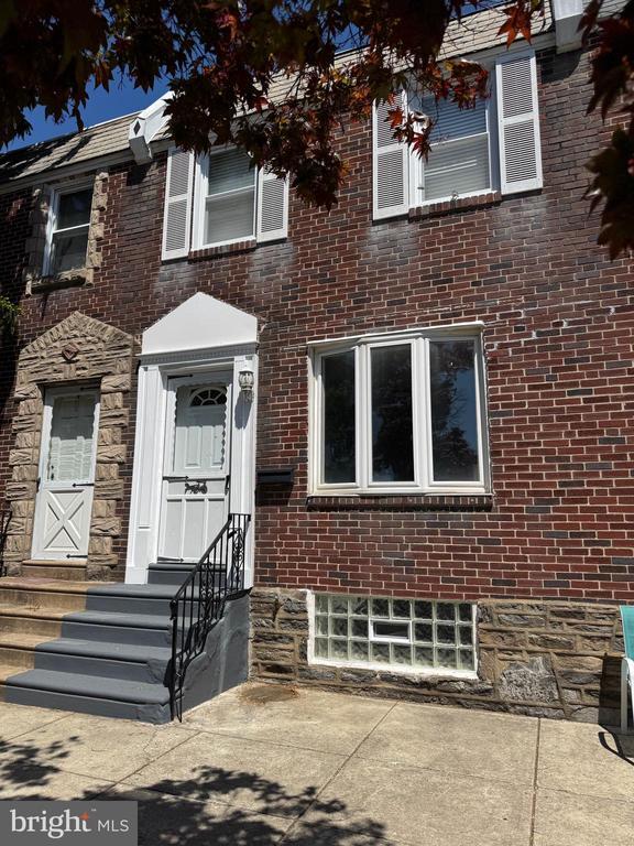 Building Photo - 3503 Hartel Ave