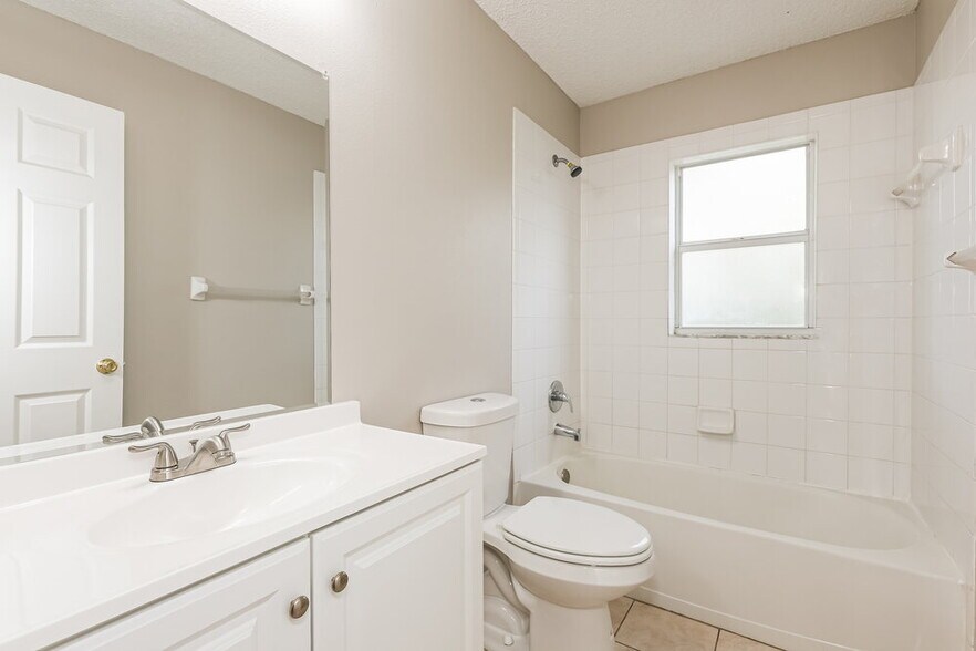 Building Photo - 9837 Morris Glen Way